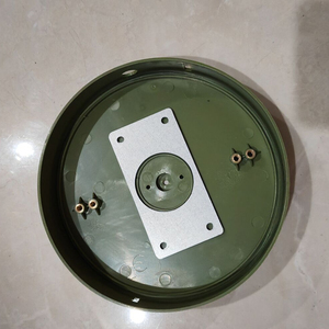 HU-23 Professioneller Wildtierfütterer All-in-One 6V/12V Metall-Drehplatte Verstellbare Halterung Grüne Schwerkraft-Wildtierfütterer - Product Image 3
