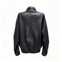 Blouson Moto Femme en Cuir Noir Texturé Imperméable Grande Taille avec Multiples Revers et Grandes Poches Style Biker Audacieux Automne