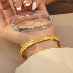 Fashion Bangle Gold Silver Plated <b>Copper</b> <b>Bracelet</b> Unisex Gift Jewelry Yiwu Origin Sz12.23 8 Circular Ring Design - Product Image 1