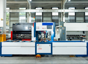 Equipo de soldadura por puntos para archivadores, máquina automática CNC de soldadura por puntos - Product Image 1