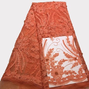 Ricamato da sposa in pizzo tessuto Africano del merletto Francese e perline morbido abito da sposa - Product Image 3