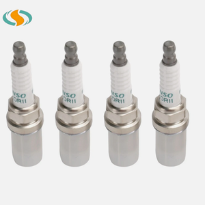 90919-01210 90919-01135 Candele d'Accensione per Toyota e Lexus, Candele NGK Cinesi - Product Image 2