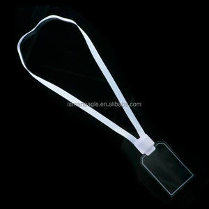 Marka promosyon özelleştirilmiş şekil akrilik lazer kazınmış logosu renkli parlak LED kordon rozeti - Product Image 5