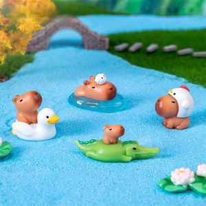 Nieuwe aanwinst Micro Landschap Schattige Capibara Pop Miniatuur Figuur Accessoires Feeëntuin Decoratie Auto Bureau Ornamenten - Product Image 2