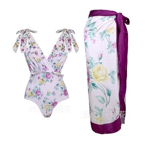 2025 <span class=keywords><strong>maillot</strong></span> <span class=keywords><strong>de</strong></span> <span class=keywords><strong>bain</strong></span> une pièce à imprimé floral tropical transfrontalier pour femmes Bikini à volants à haute élasticité avec logo à la <span class=keywords><strong>taille</strong></span> - Product Image 3