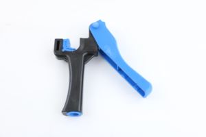 Perforateur de tuyaux en <span class=keywords><strong>plastique</strong></span> HYRT 3/4MM pour système d'irrigation goutte à goutte, outils de perforation pour tuyaux PE, irrigation agricole - Product Image 3