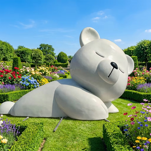 Sculture di Animali Cartoon a Grandezza Naturale in Resina e Fibra di Vetro Personalizzate - Orsi Giganti e Fioriere Colorate - Product Image 5