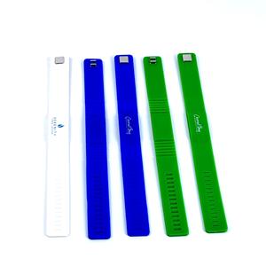 Bracelet RFID intelligent double fréquence GSC personnalisable 860-960 MHz, longue portée NFC, modèle ISO pour parcs d'attractions - Product Image 1