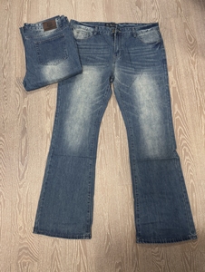 Fabricant de jeans slim fit évasés sur mesure - Pantalons en denim délavé style années 70 minimaliste OEM - Product Image 4