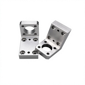 เหล็กยึดรูปตัวแอลสแตนเลสกลึง CNC ความแม่นยำสูงสำหรับเครื่องจักรสำหรับการจัดตำแหน่งอุตสาหกรรมที่มีความแข็งแรงสูง - Product Image 1