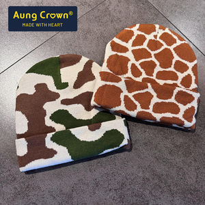 Bonnet tricoté à revers motif camouflage animalier, en gros, en stock, avec logo personnalisé, OEM, pour l'extérieur, accessoire de mode, direct usine - Product Image 1