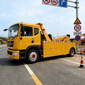 Camion de dépannage DongFeng 10T avec grue rotative intégrée et élévateur de <span class=keywords><strong>roues</strong></span> pour le sauvetage en cas d'accident - Product Image 2