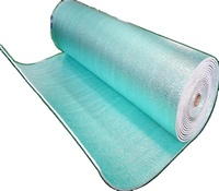 Rouleau de feuille d'isolation en aluminium réfléchissant auto-adhésif XPE EPE pour la protection thermique du toit ou du mur de la fenêtre