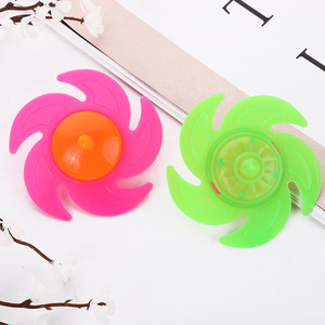 Jincan - Trompo Giratorio de Plástico de Colores para Niños, Juguetes Pequeños para Niños, Pequeños Regalos, Juguetes Promocionales - Product Image 3