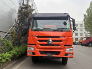 SINOTRUK HOWO 10 Wheeler 6x4 Valla <span class=keywords><strong>Camiones</strong></span> <span class=keywords><strong>de</strong></span> carga Valla <span class=keywords><strong>de</strong></span> ganado Camión para la venta - Product Image 5
