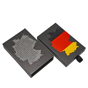 Die Zigarettenschachtel aus Pappe hat einen herausziehbaren Kordelzug und eine Inneneinteilung. - Product Image 1