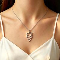 Collier Triangle Étanche, Bijou Inoxydable, Pendentif Géométrique Triangle, Collier Pendentif Géométrique