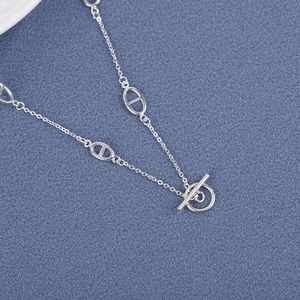 Collier de luxe délicat en argent sterling S925 en forme de nez de cochon pour femmes, chaîne simple et légère pour clavicule, idéal pour les mariages - Product Image 5
