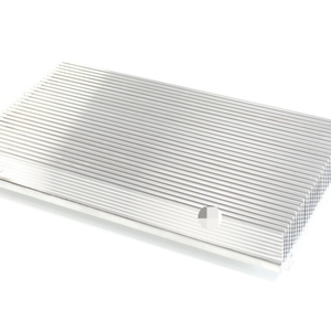 مبرد ألومنيوم لـ <span class=keywords><strong>Um</strong></span> 114 جديد أصلي متوفر في المخزون للتحكم الصناعي المخصص للوحدات المنطقية القابلة للبرمجة - Product Image 1