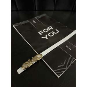 เข็มขัดดีไซน์เนอร์สำหรับผู้หญิง เข็มขัดลำลองหัวเข็มขัดโลหะผสม สาย PU เครื่องประดับแฟชั่น - Product Image 2