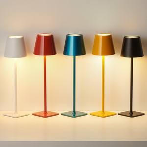 <span class=keywords><strong>Lampada</strong></span> da Tavolo <span class=keywords><strong>Poldina</strong></span> in Ferro Stile Nordico per Ristoranti, da Esterno, Ricaricabile USB, con Luce a Tre Colori e Controllo Touch - Product Image 1