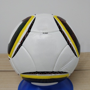 Balón de Fútbol Oficial 2026 con Logotipo Personalizado, Material PU, Balón de Fútbol de Alta Calidad para Partidos - Product Image 1