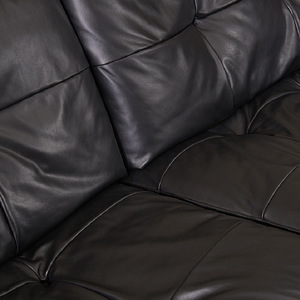 Sofá Nebula Negro de Cuero Genuino con Mechones, Sofá de Dos Plazas con Patas Altas para Sala de Estar - Product Image 2