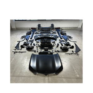 Pièces automobiles PP : Kit carrosserie MT pour BMW E70 LCI, pare-chocs avant et arrière, transformation de l'ancien au nouveau modèle 2024 G05 LCI, avec apprêt - Product Image 1