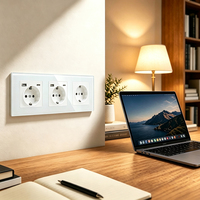 Prise murale standard européenne de type 224 à 3 prises avec USB A+C, verre trempé, 16A, prise électrique triple Schuko