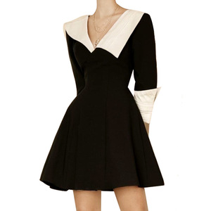 Mini robe de soirée élégante de haute qualité personnalisée en usine Robe à manches longues <span class=keywords><strong>et</strong></span> col en V de couleur contrastée noire <span class=keywords><strong>et</strong></span> blanche - Product Image 1