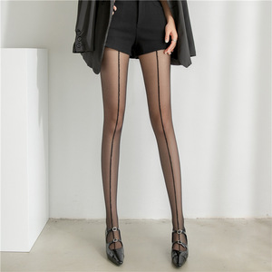 Pantimedias ultra transparentes y sexys con línea roja cruzada para mujer, medias góticas con costura trasera negra, pantimedias de imitación de alta elasticidad, muy atractivas. - Product Image 5