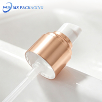 Pompe de pression pour fond de teint liquide cosmétique avec revêtement anti-ultraviolet et traitement de scellement