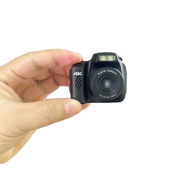 Mini Keychain Camera 4k 64 Million Pixels Mini Thumb Sized Camera Keychain 1.54'' Micro Digital Video Camera Camcorder