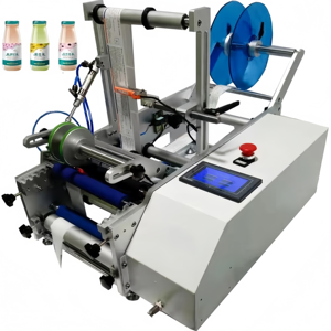 Machine d'étiquetage semi-automatique de bureau autocollante pour bouteilles cosmétiques, avec moteur PLC et pompe, pour boissons, aliments, bois et emballages en papier - Product Image 3