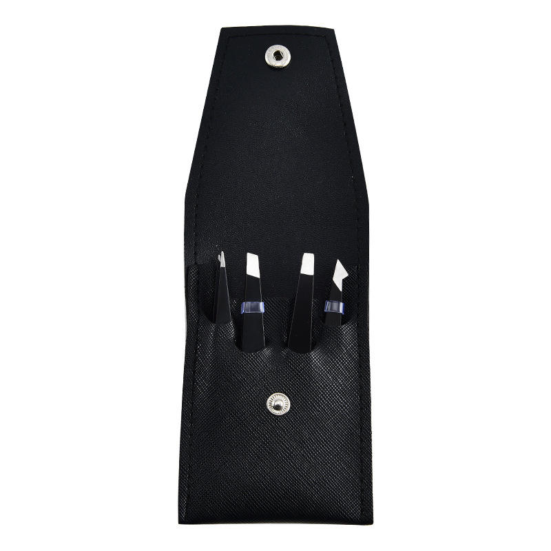 ชุดสี่ชิ้นสีดำ