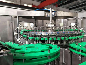 Línea de producción de llenado de leche para cajas de invitados, desde la clasificación de botellas, tapa de llenado, etiqueta seca, código láser para la línea de producción de paquetes - Product Image 3