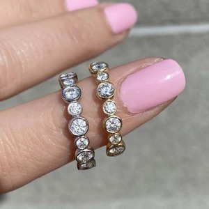 Anello dal Design Semplice a Linea Continua per Dito Indice da Donna - Product Image 2