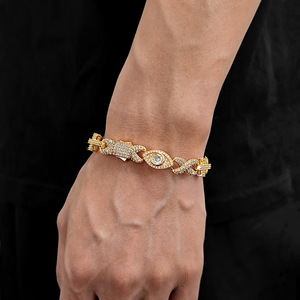 Bracelet cubain en argent S925 plaqué or 18 carats avec moissanite VVS1, motif œil de Hamsa et croix, serti clos, style Hip Hop, personnalisable - Product Image 2
