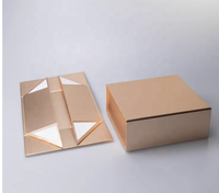 Boîte d'emballage en carton recyclé pliable avec logo personnalisé, fermeture magnétique, doublure en éponge, ruban pour cosmétiques, jouets