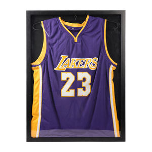 Vitrina de Exhibición Personalizada, Moderna, Deportiva, con Cerradura, Marco de Madera Negra, para <span class=keywords><strong>Camisetas</strong></span> de Béisbol, Fútbol y <span class=keywords><strong>Baloncesto</strong></span> - Product Image 2