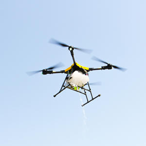Drone de nettoyage ROI stratégique : Réduit les coûts de main-d'œuvre manuels – Laveur professionnel de bâtiments UAV pour les opérations de propriétés commerciales - Product Image 1