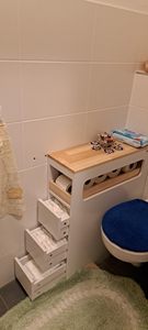 Mobiletto da Bagno Ultra Sottile da 23 cm con 3 Cassetti su Ruote, Unità di Stoccaggio Mobile Salvaspazio con Ripiano Aperto per Bagno e Cucina - Product Image 4