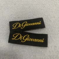 Étiquettes tissées personnalisées en damassé lavable avec logo de marque pour vêtements et sacs