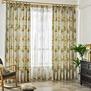 Tende Oscuranti con Stampa Botanica Camelia Verde Salvia, Drappeggi per Soggiorno, Vendita all'Ingrosso Americana al Metro - Product Image 1