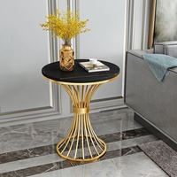 Table d'appoint d'angle moderne de luxe en marbre, hauteur réglable, design en acier léger, mobilier de salon, balcon, petit espace, café