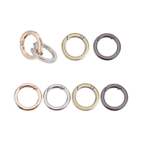Accessoires de quincaillerie de haute qualité : ressorts de déclenchement, anneaux toriques de formes variées, mousquetons pour porte-clés et boucles