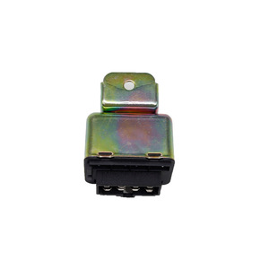 Relé de Control de Combustible Jianghuai 3916024540 para Vehículo de Ingeniería con 8 Conectores - Product Image 3
