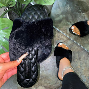 Moda donna coperta croce morbida pelliccia calda <span class=keywords><strong>scarpe</strong></span> basse pantofola pelosa peluche invernale all'aperto per scivoli pantofole donna - Product Image 3