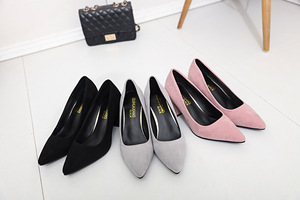 รองเท้าส้นสูงหัวแหลมหนังแท้สีพื้นแบบสวม  ไซส์ใหญ่ รุ่นใหม่  สำหรับฤดูใบไม้ร่วง  ตกแต่งด้วยหนัง PU  แบบหุ้มส้นต่ำ - Product Image 5