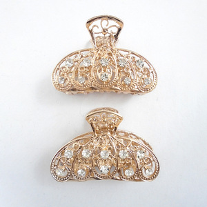 European and American style retro rhinestone butterfly hair <b>clip</b>, fashionable hollowed-out high-end and cute <b>bow</b> hair <b>clip</b> - Product Image 2